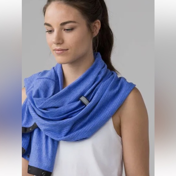 lululemon athletica Accessories - Lululemon Vinyasa scarf rulu mini check Pique heathered sprinkler Blue